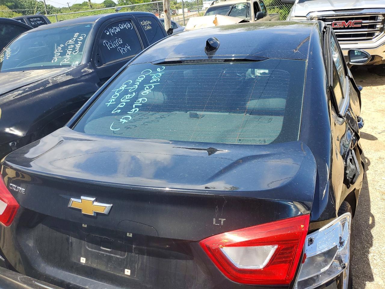 2017 Chevrolet Cruze Lt - Image 6
