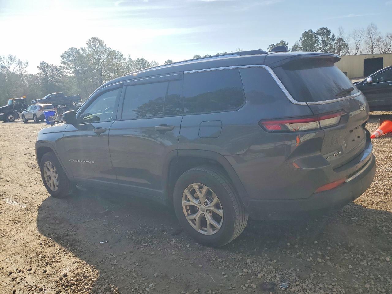 2021 Jeep Grand Cherokee L Limited - Image 2