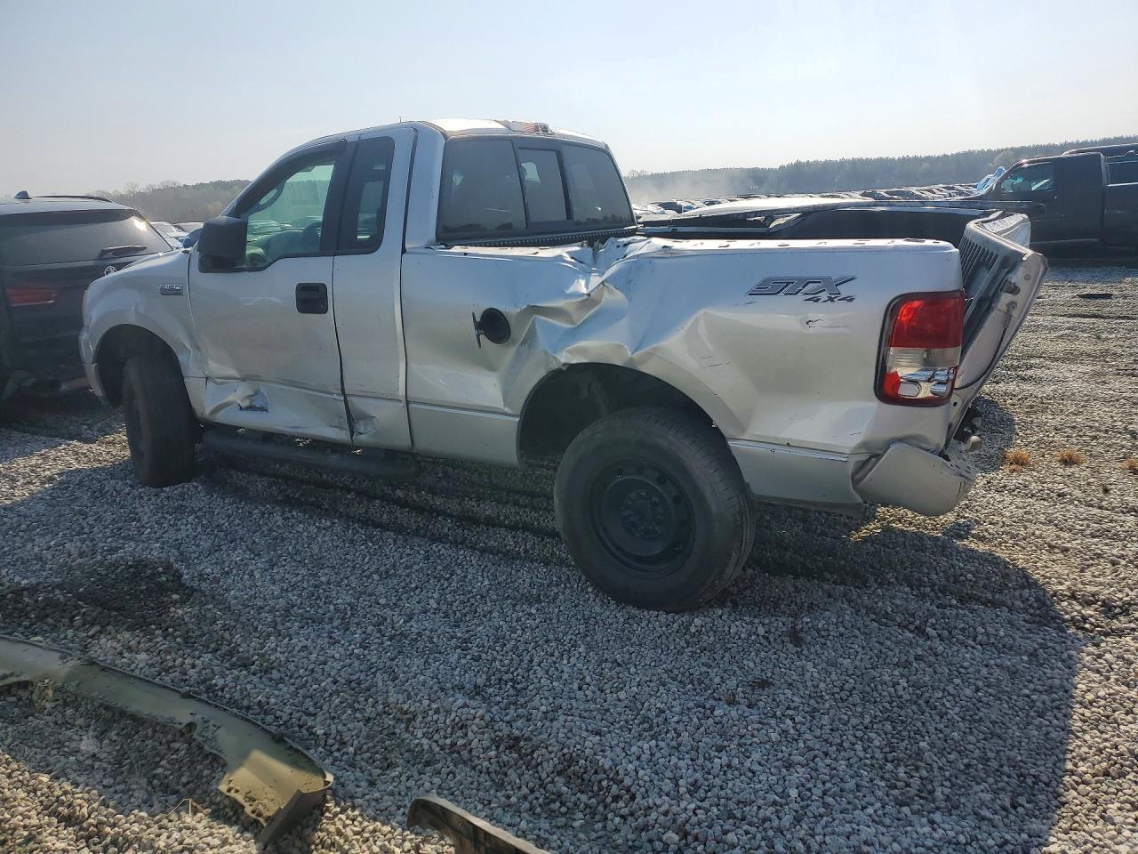 2004 Ford F150 - Фото 2
