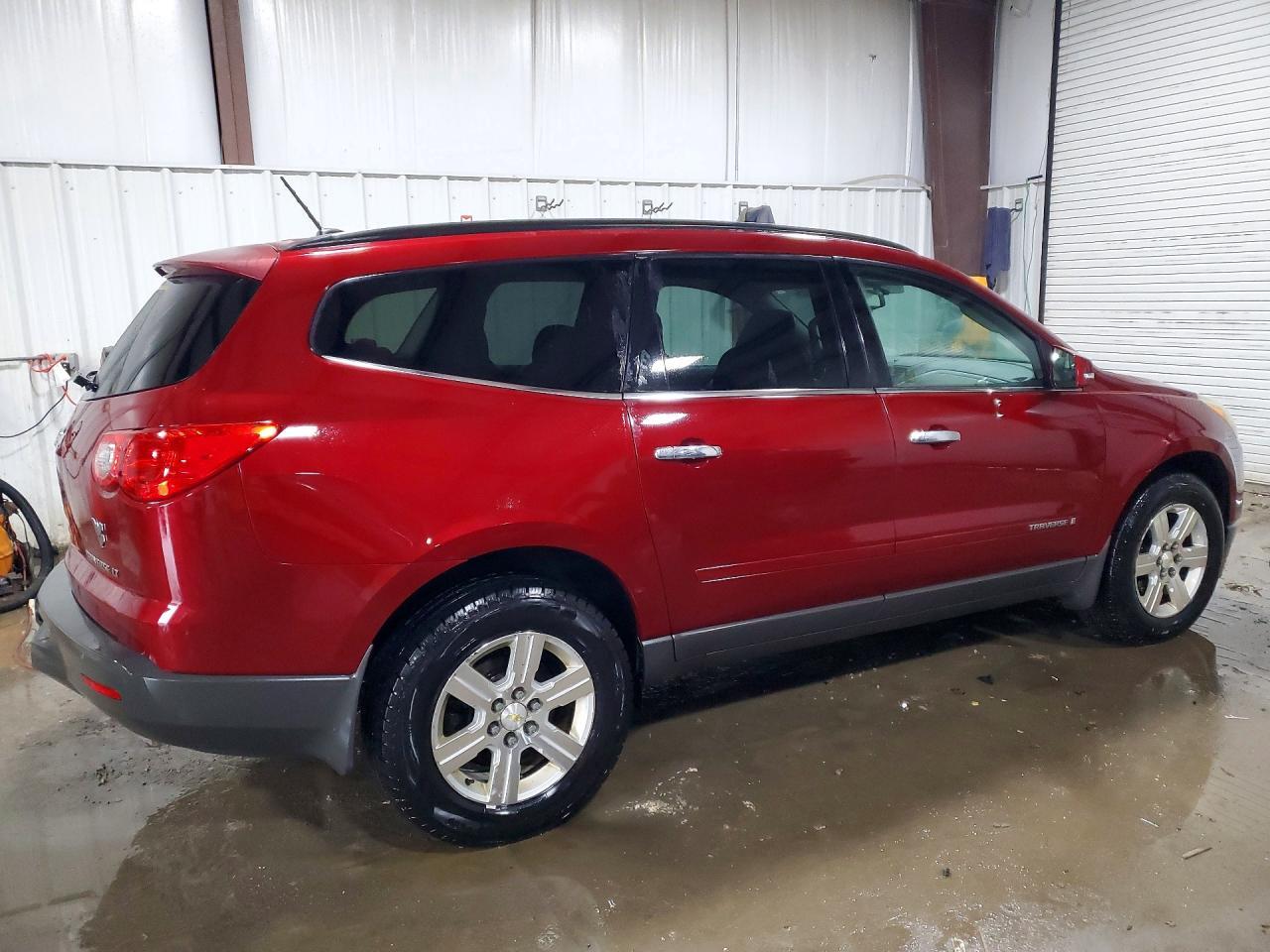 2010 Chevrolet Traverse Lt - Фото 3