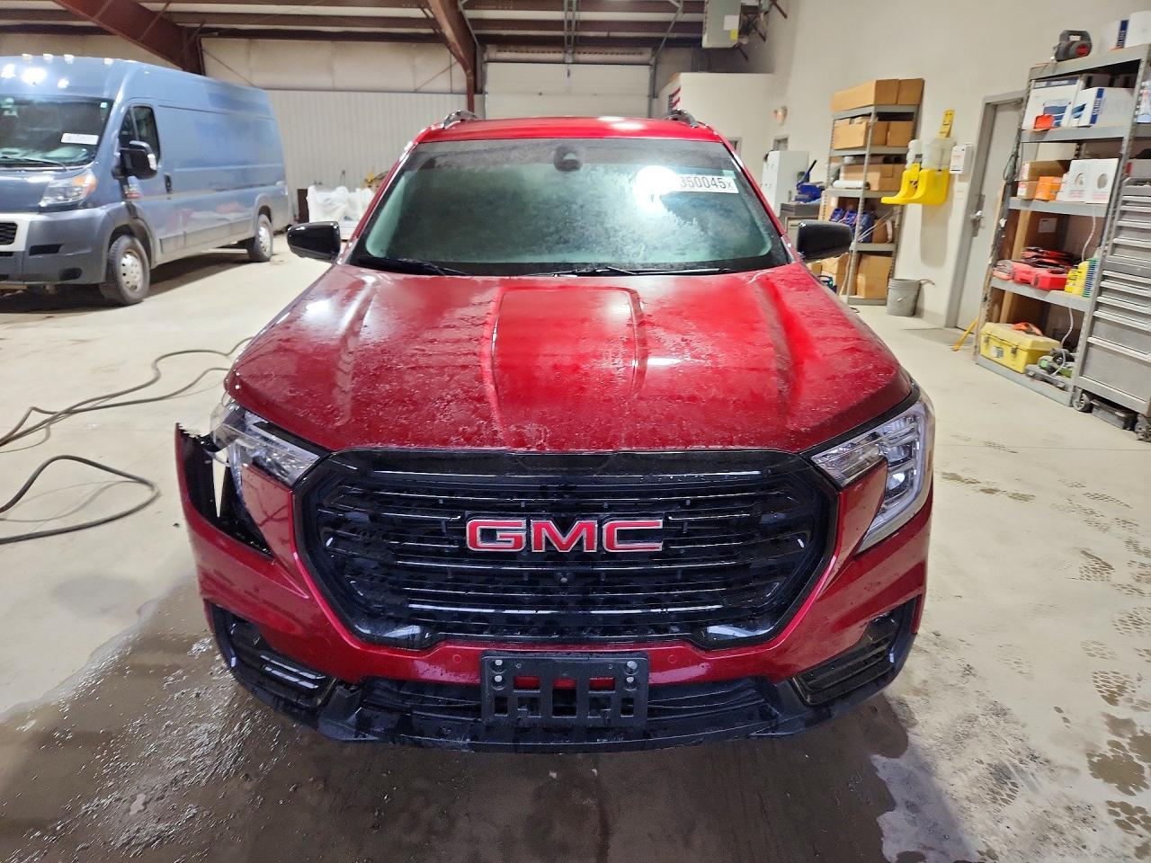 2024 GMC Terrain Slt - Image 5