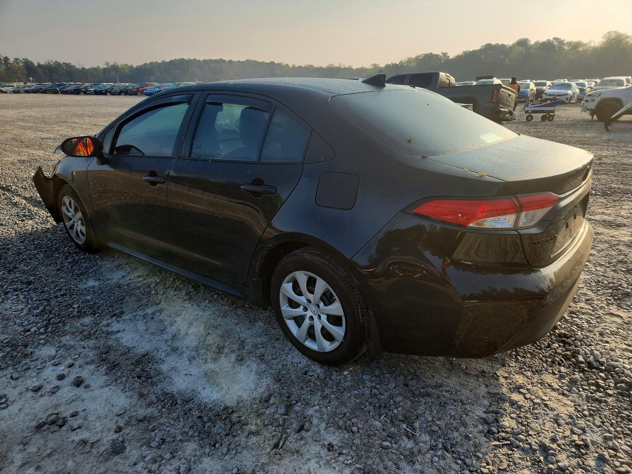 2026 Toyota Corolla Le - Фото 2