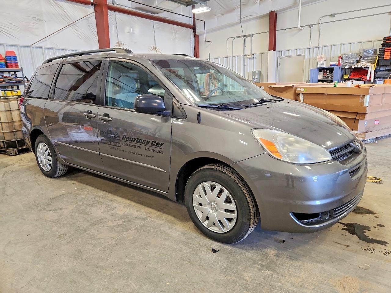 2005 Toyota Sienna Le 7 Passenger - Фото 4