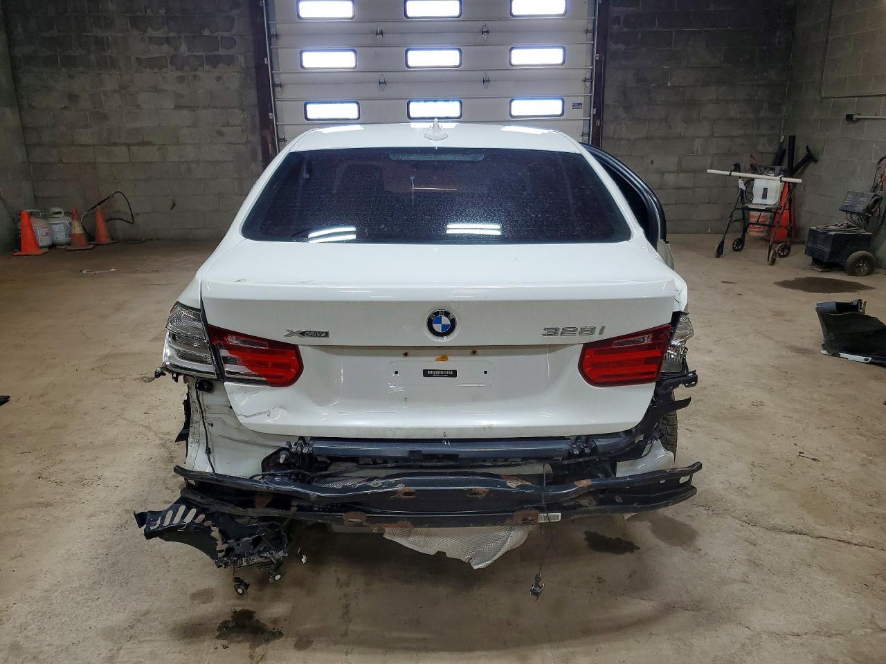 2013 BMW 328 Xi - Фото 6