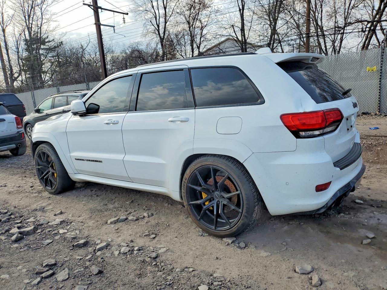 2018 Jeep Grand Cherokee Trackhawk - Фото 2