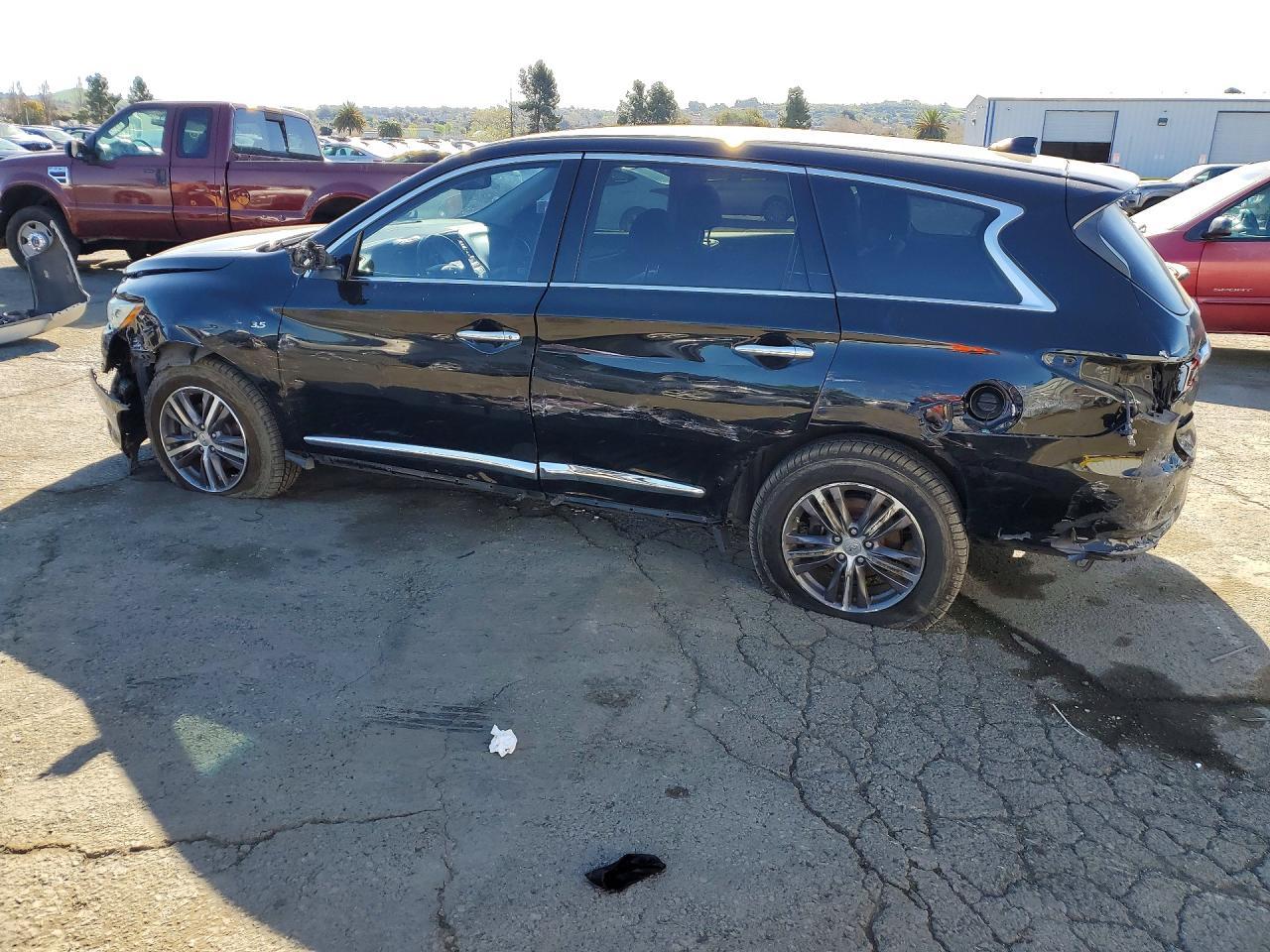 2018 Infiniti Qx60 Base - Фото 2