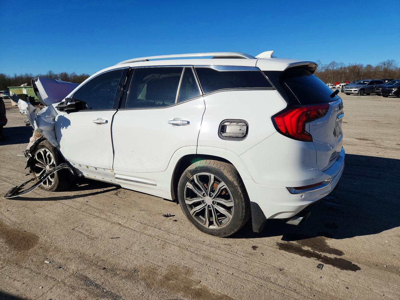 2019 GMC Terrain Denali - Фото 2