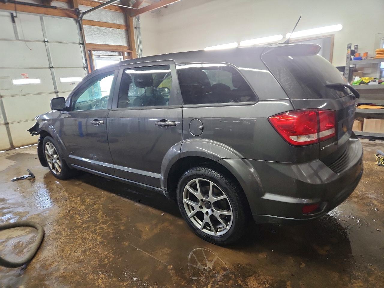 2016 Dodge Journey R - Image 2