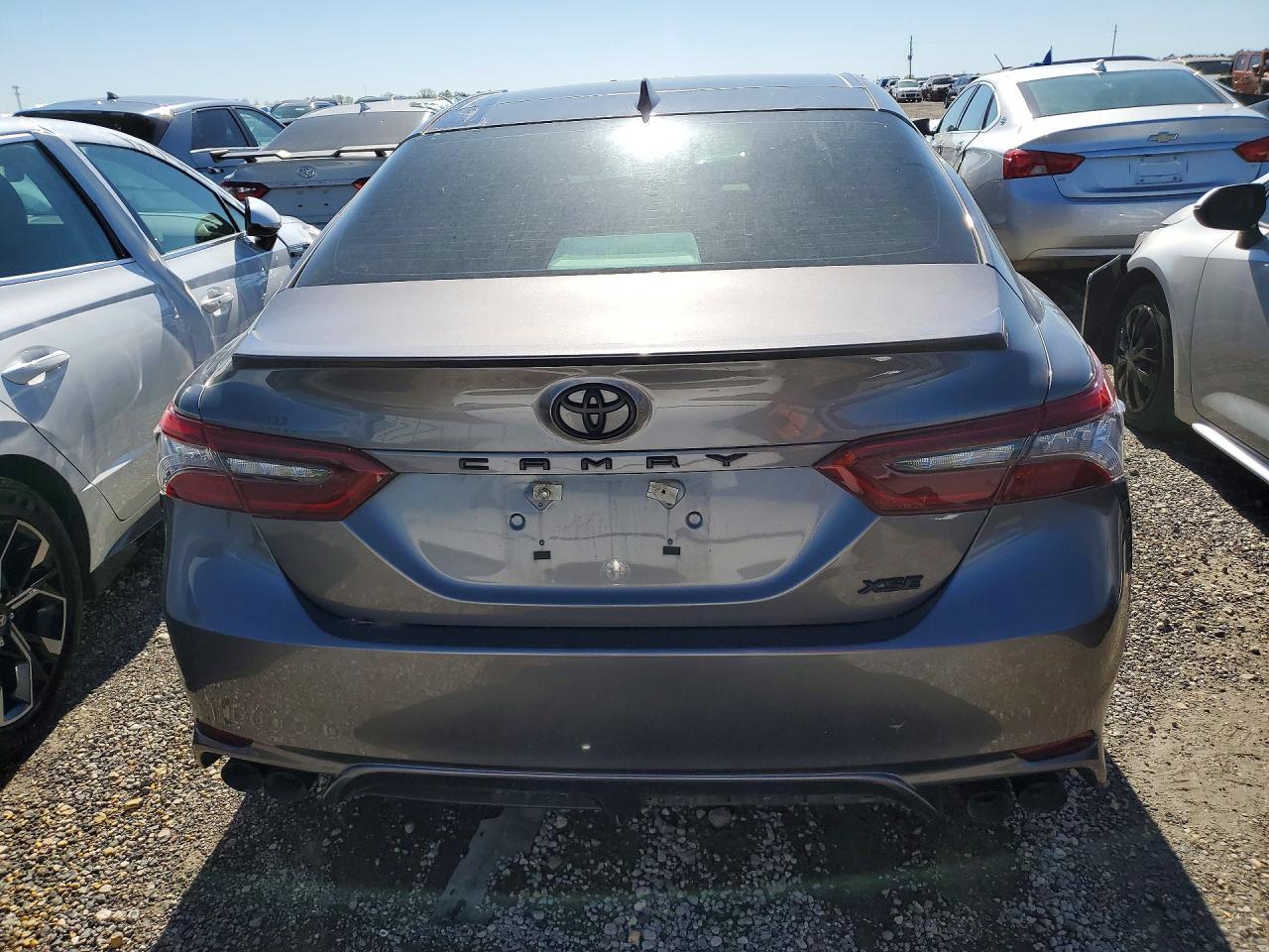 2021 Toyota Camry Xse - Фото 6