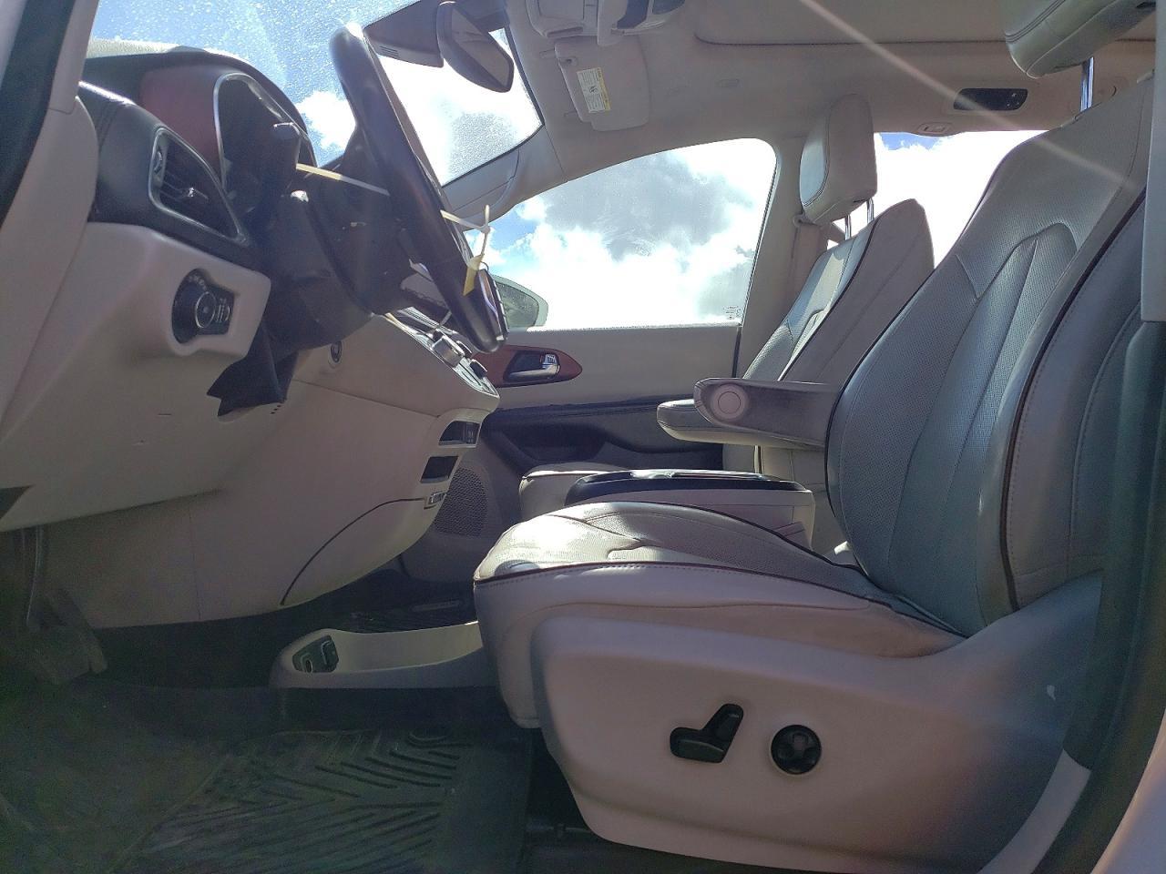 2020 Chrysler Pacifica Limited - Фото 7