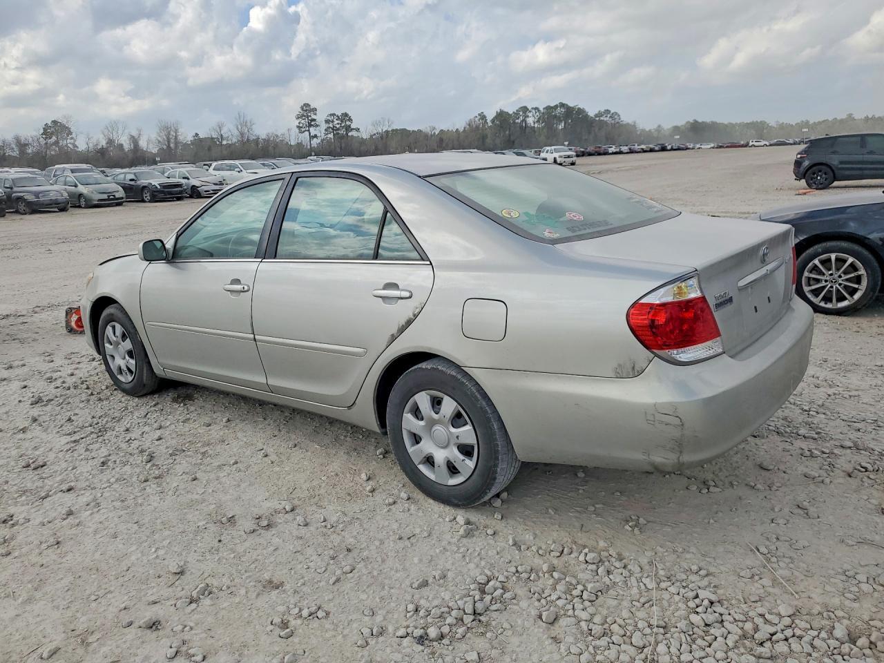 2006 Toyota Camry Le - Фото 2