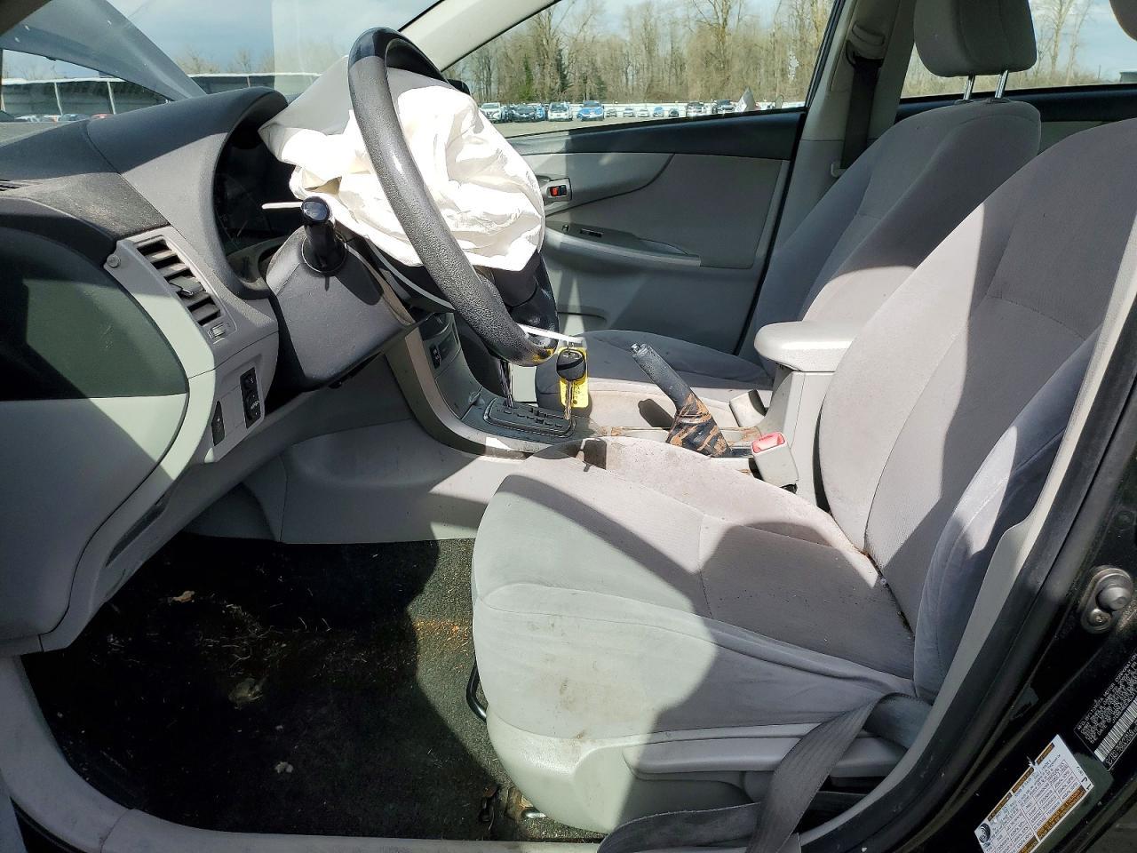 2013 Toyota Corolla Le - Фото 7