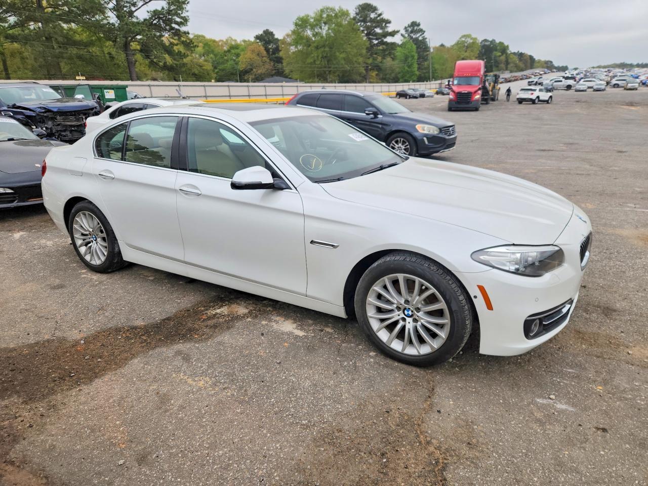 2016 BMW 528 I - Image 4