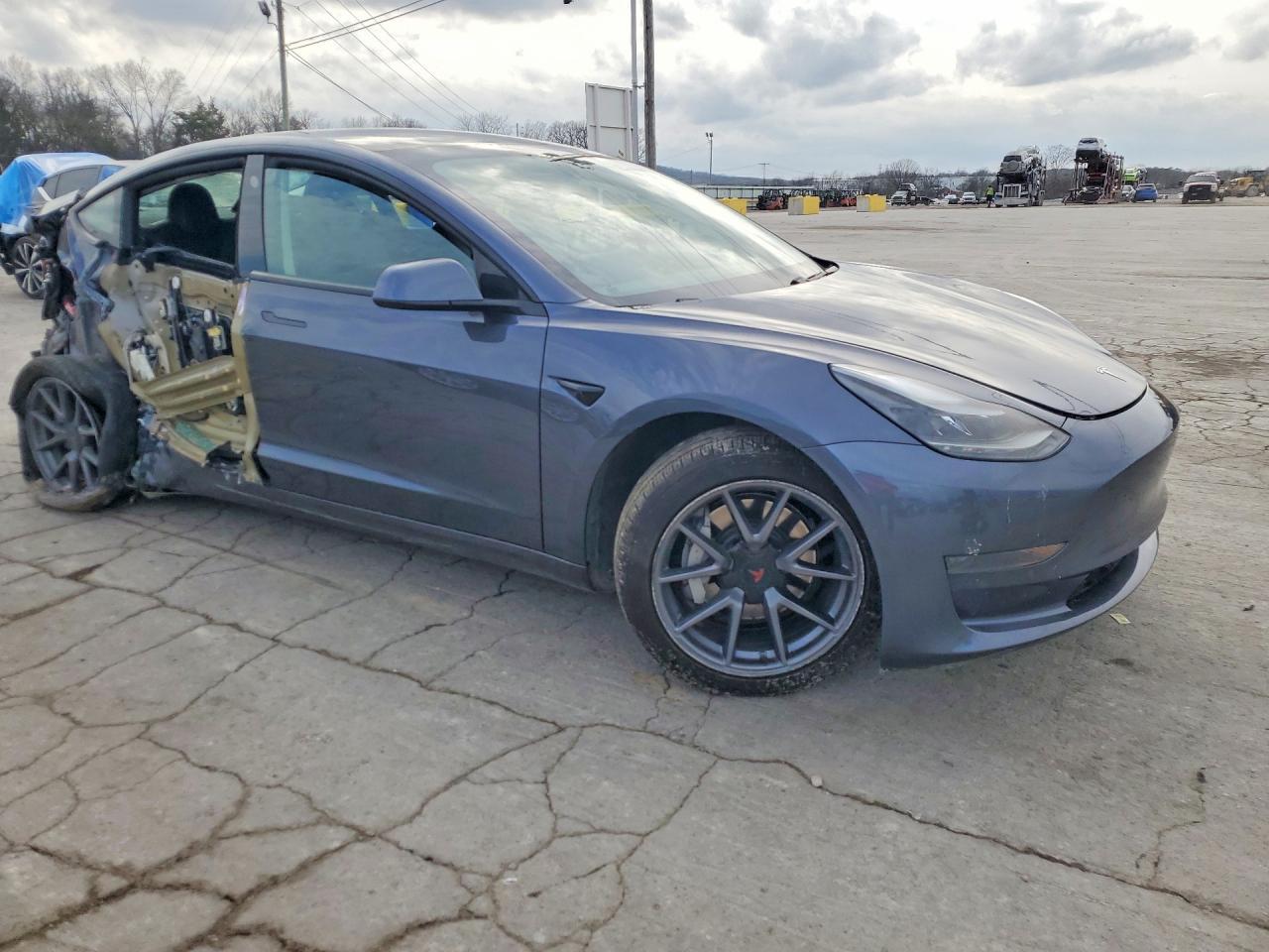 2021 Tesla Model 3 - Image 4