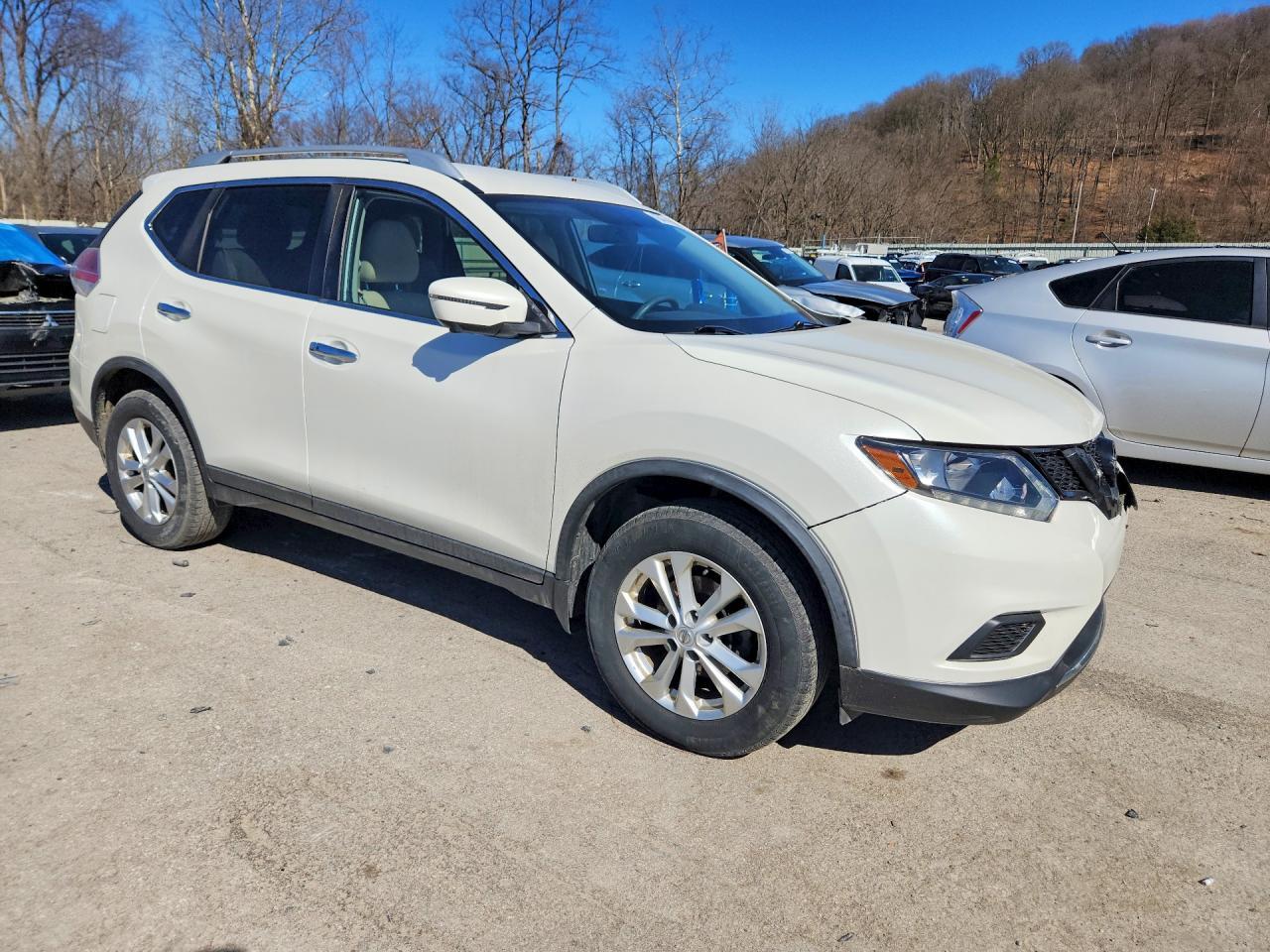 2016 Nissan Rogue Sv - Фото 4