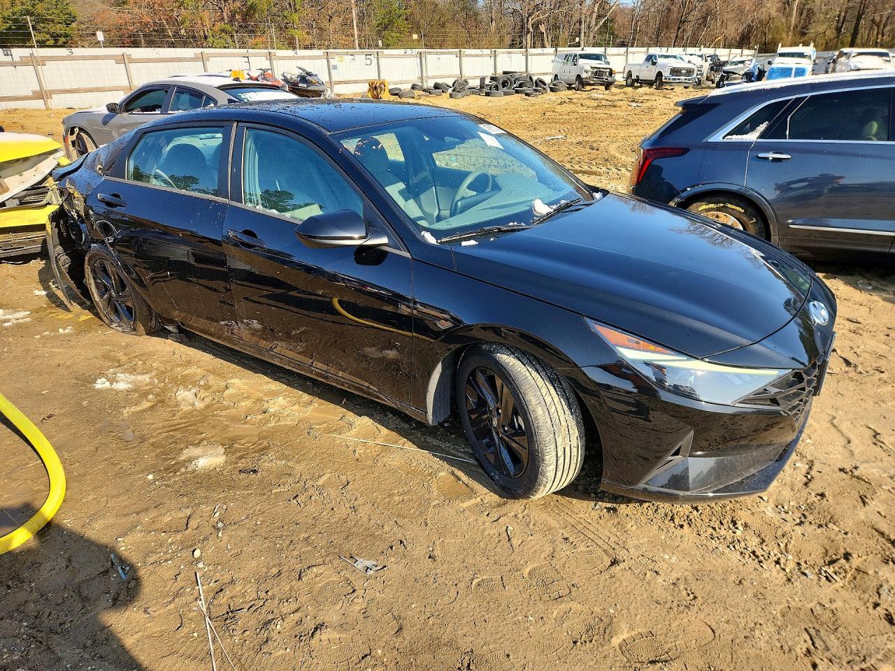 2021 Hyundai Elantra Sel - Фото 4