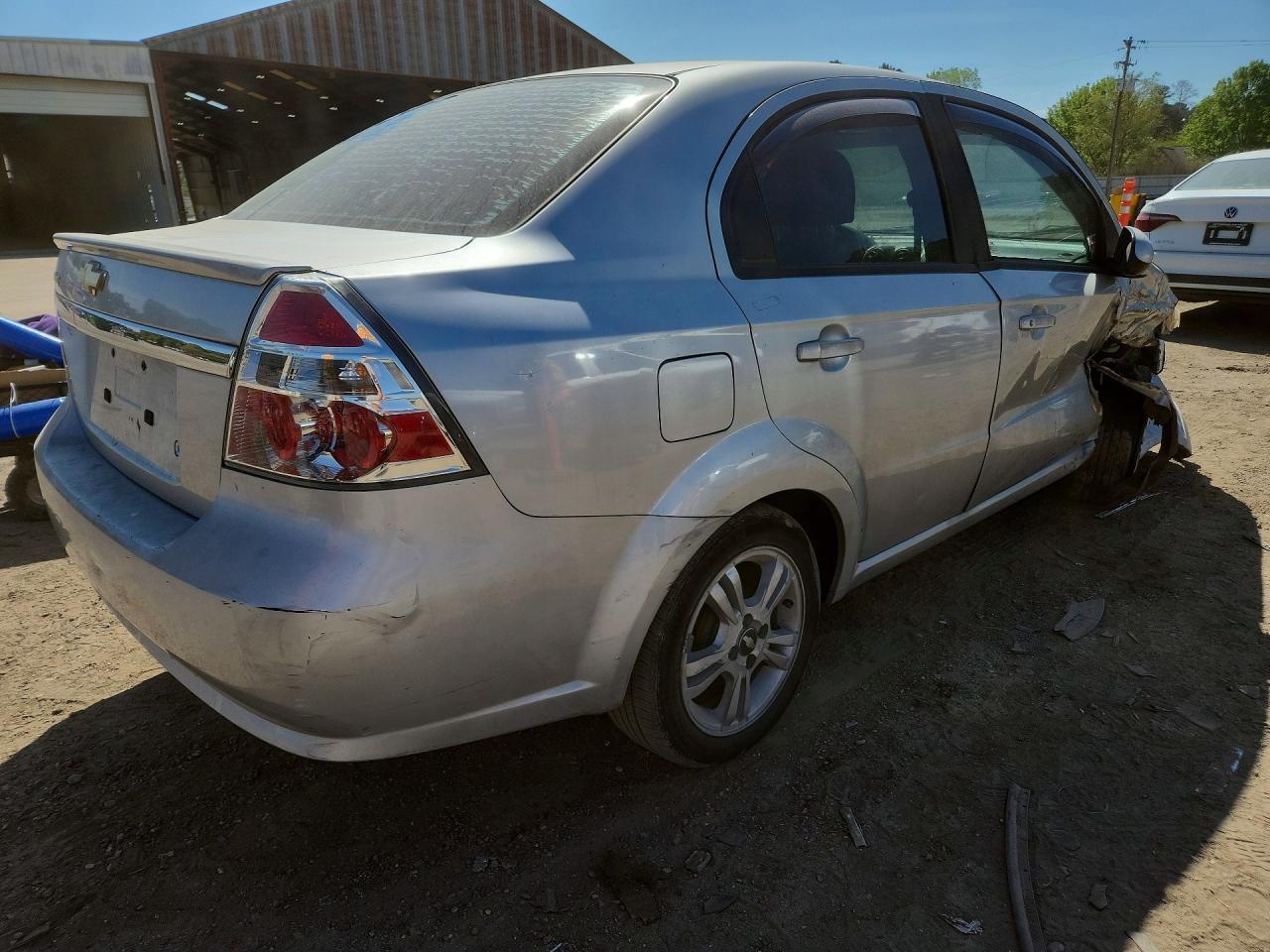 2011 Chevrolet Aveo - Фото 3