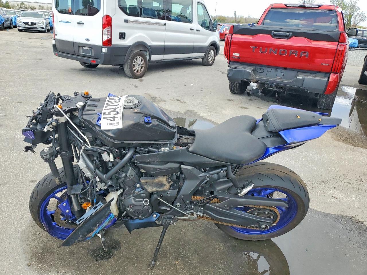 2024 Yamaha Yzfr7 - Фото 3