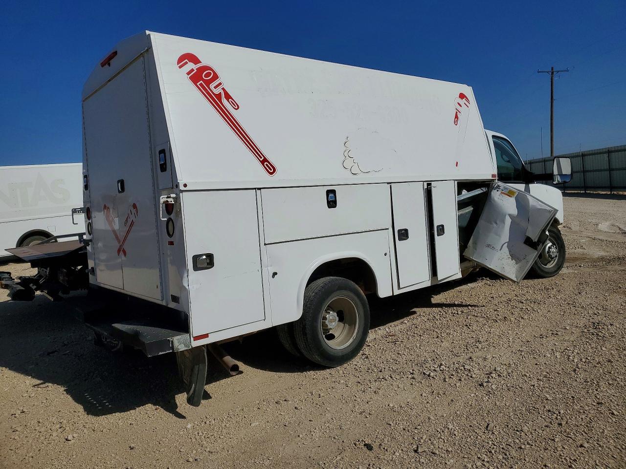 2014 Chevrolet Express Utility / Service Truck - Фото 3
