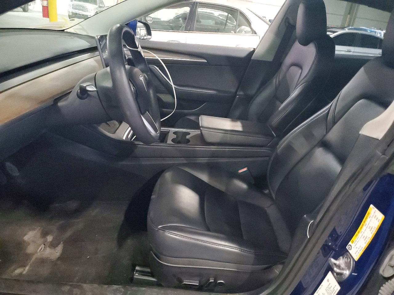 2023 Tesla Model 3 - Фото 7