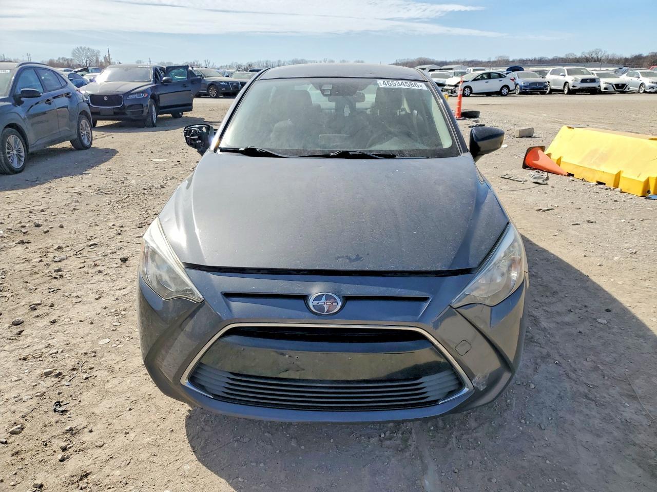 2016 Scion Ia Base - Image 5