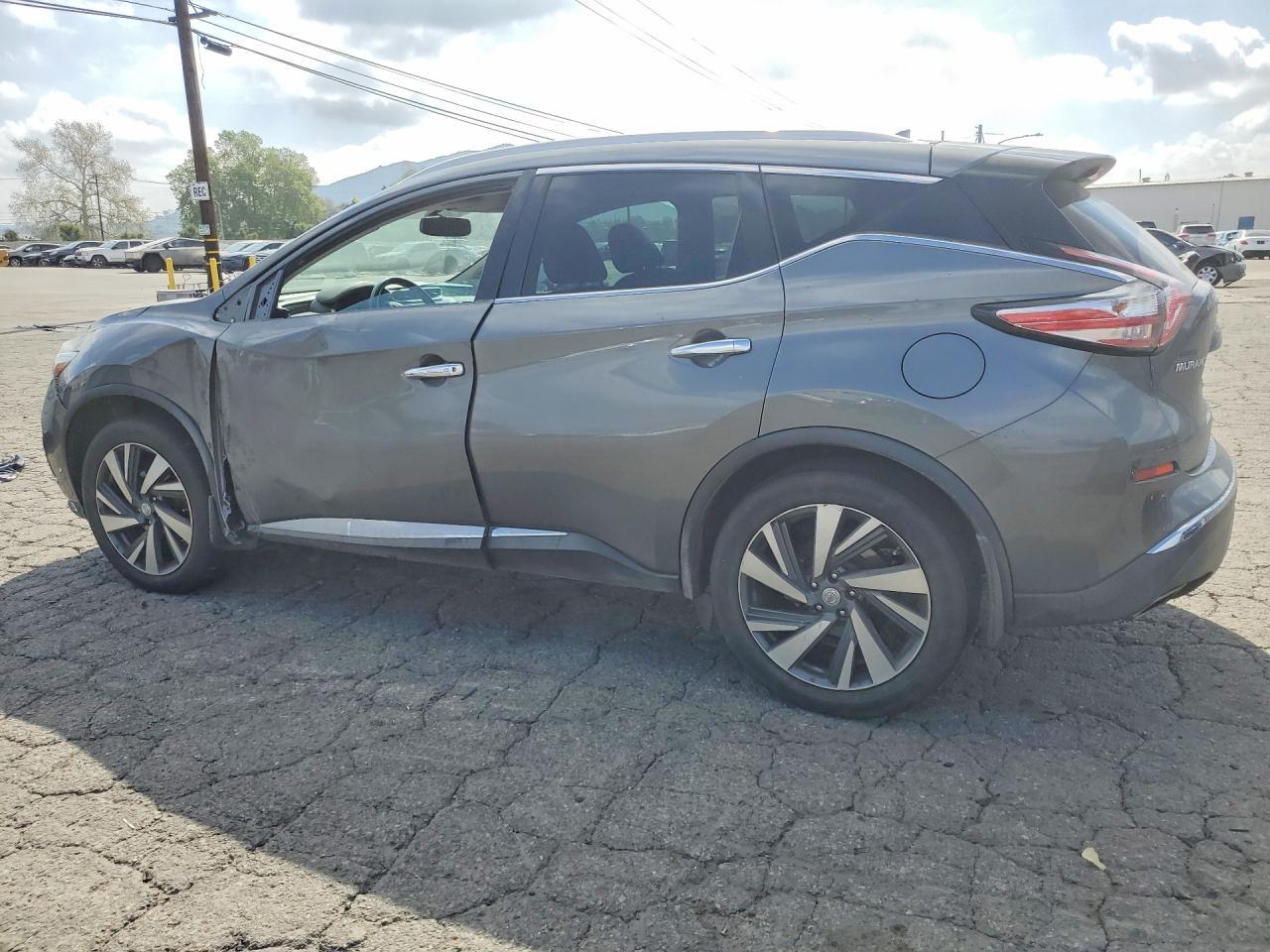2015 Nissan Murano Platinum - Image 2