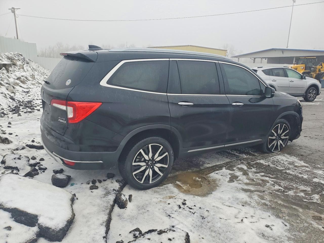 2019 Honda Pilot Elite - Image 3