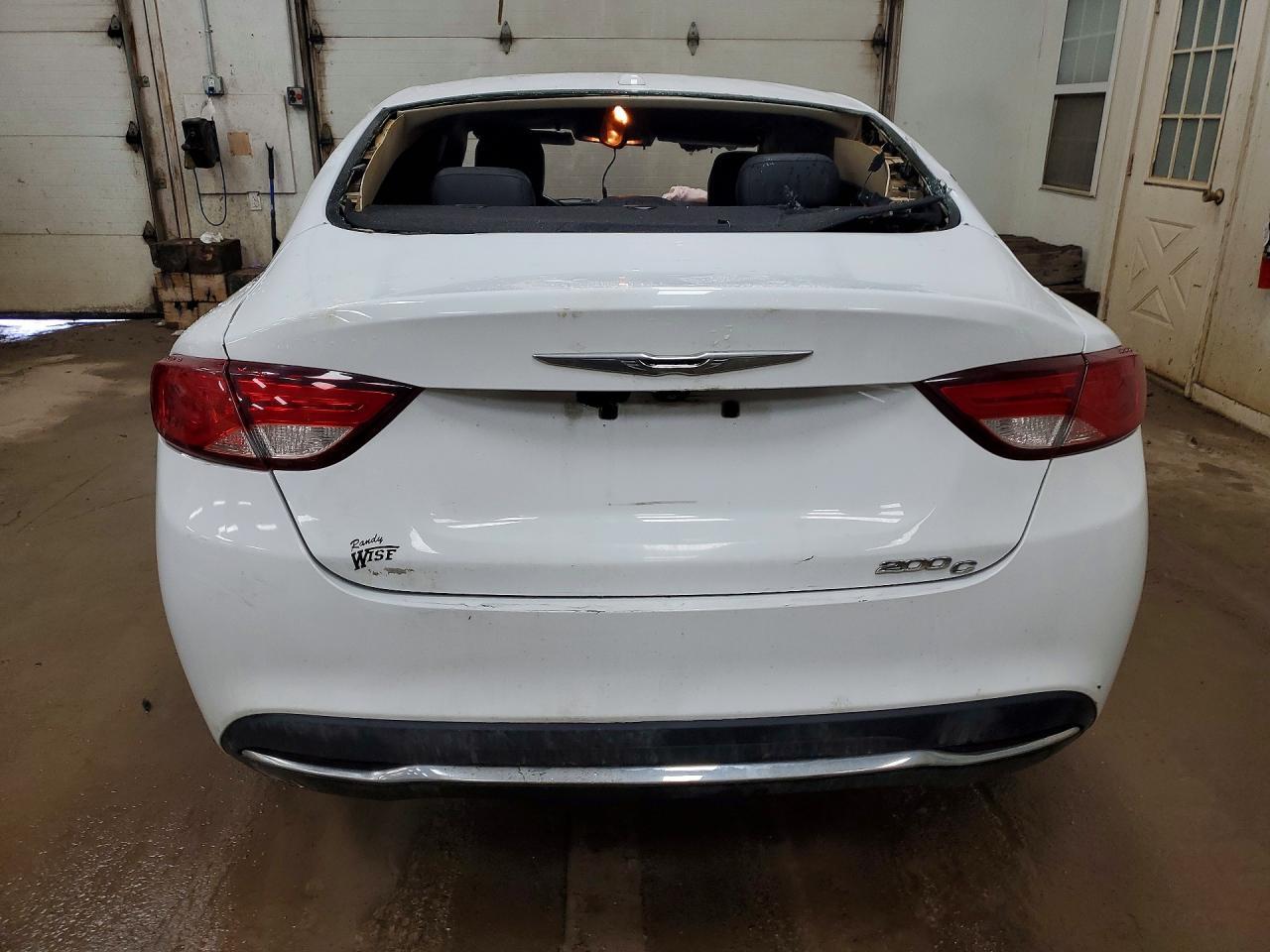 2015 Chrysler 200 C - Image 6