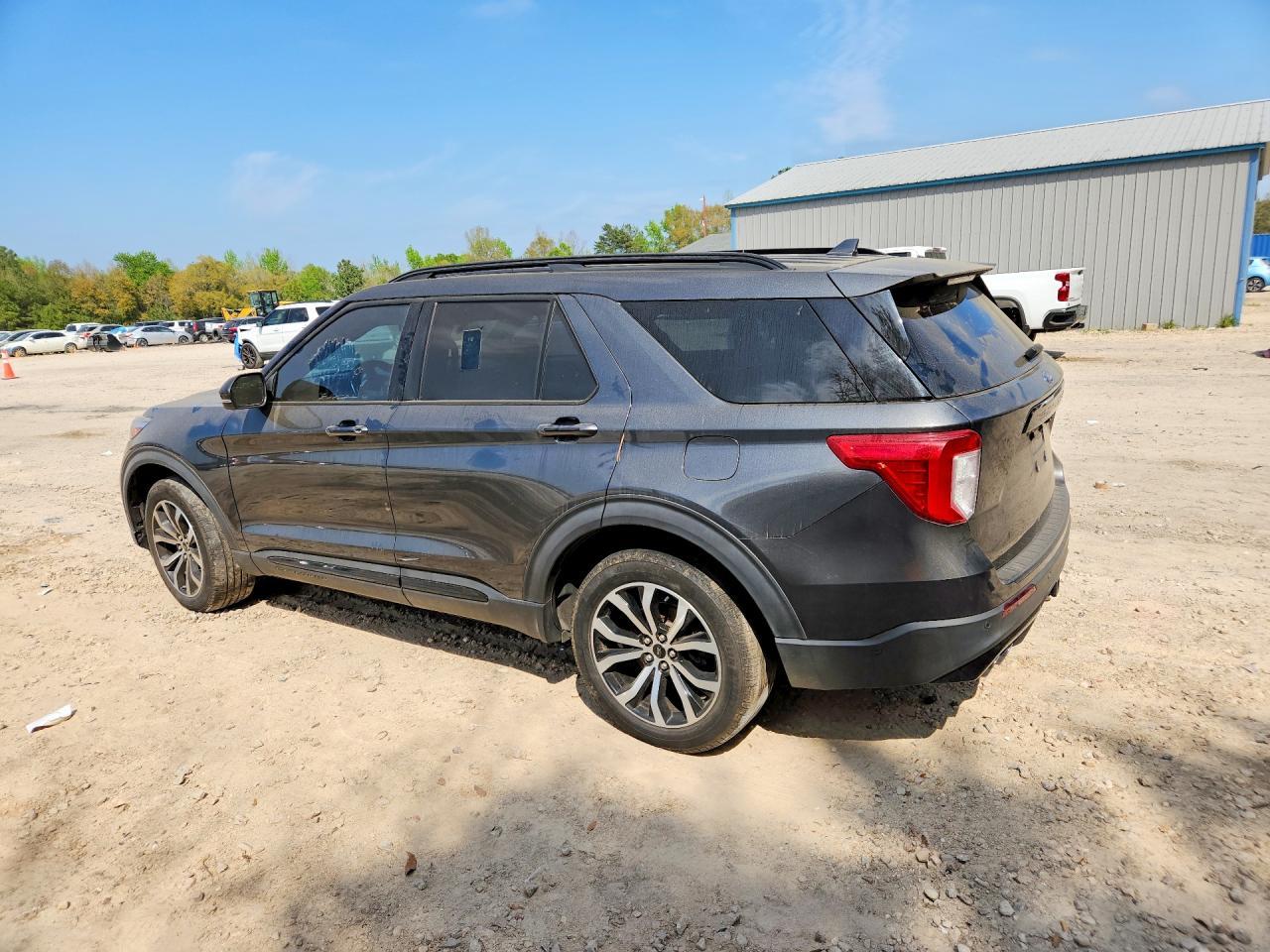 2020 Ford Explorer St - Image 2