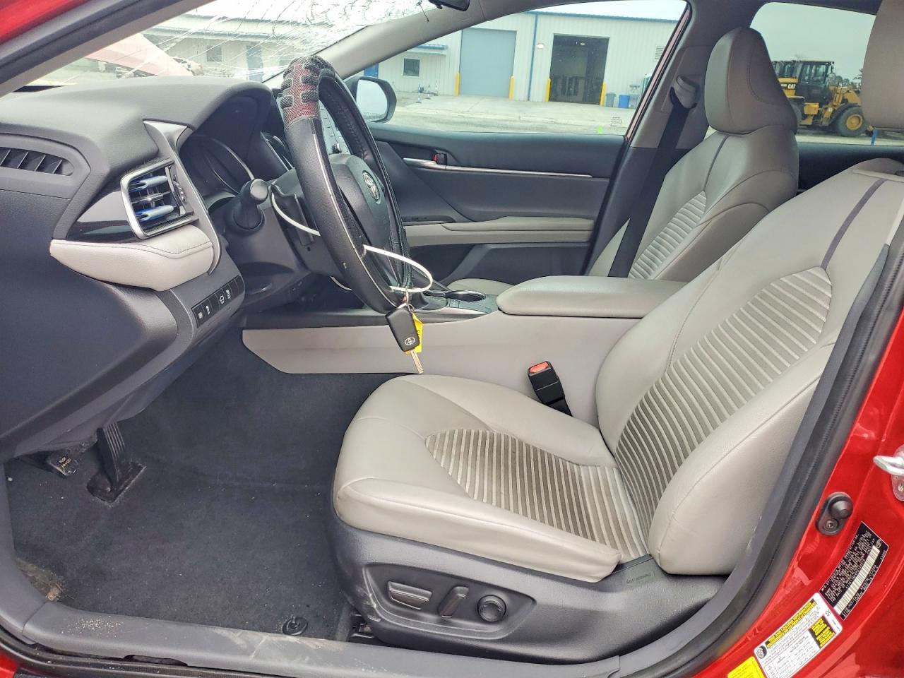 2023 Toyota Camry Se - Image 7