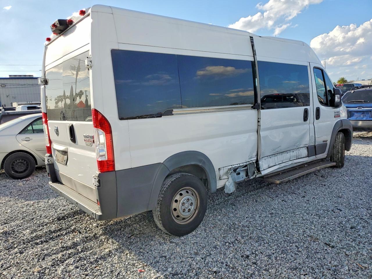 2017 Ram Promaster 2500 *** Passenger Wheelchair Van *** - Image 3