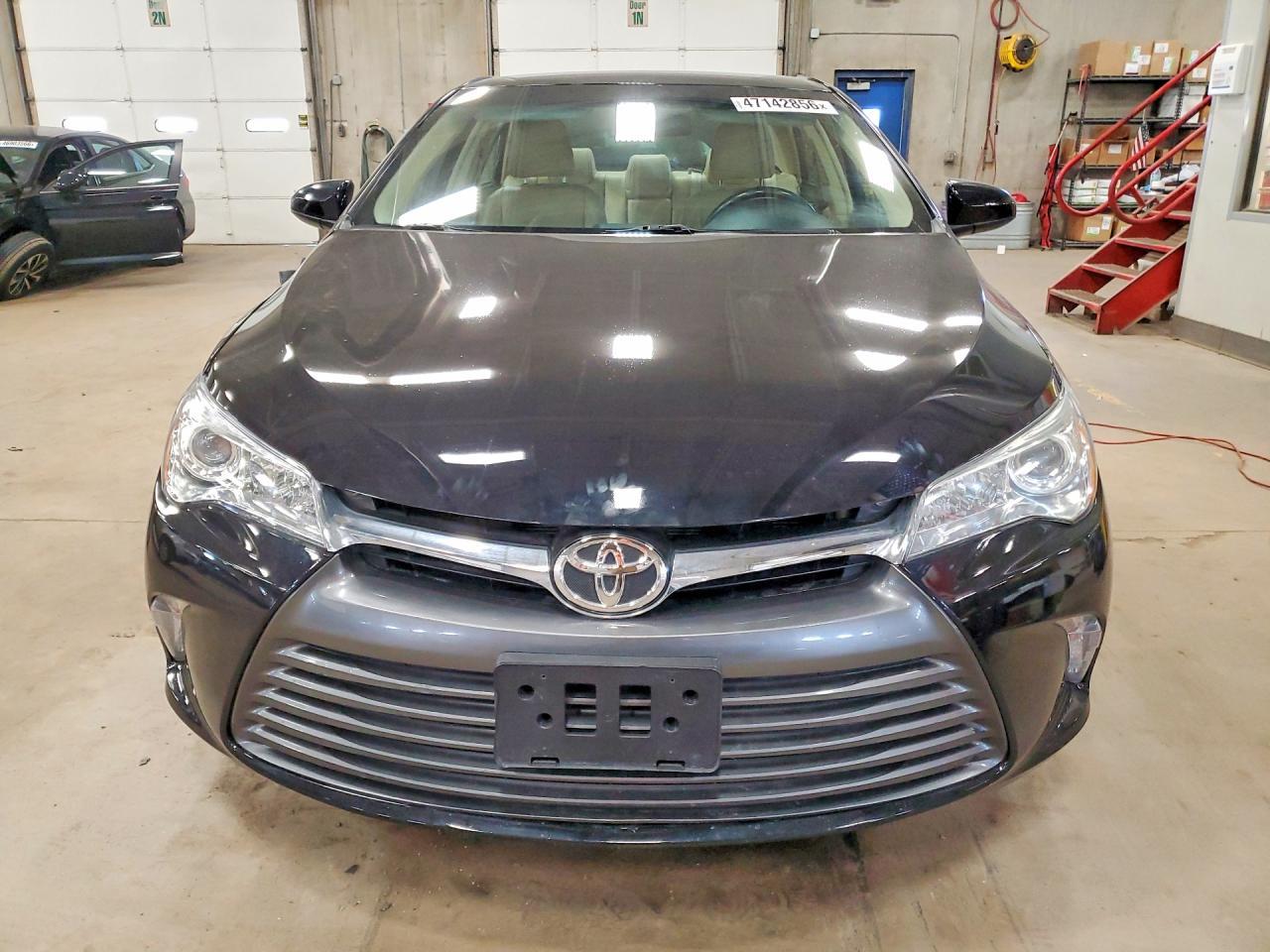 2016 Toyota Camry Xle - Image 5