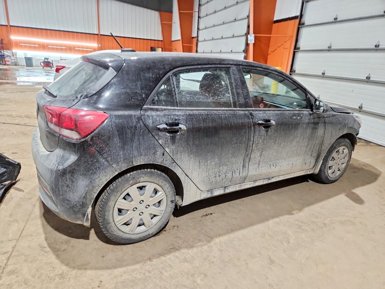 2022 Kia Rio 5-Door S - Image 3