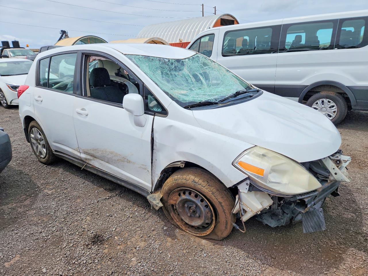 2011 Nissan Versa 1.8 S - Image 4