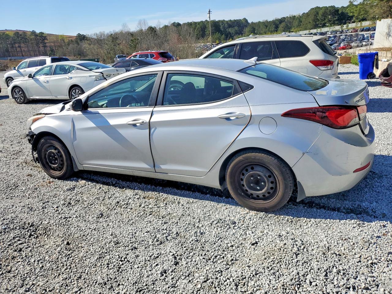 2015 Hyundai Elantra Se - Фото 2