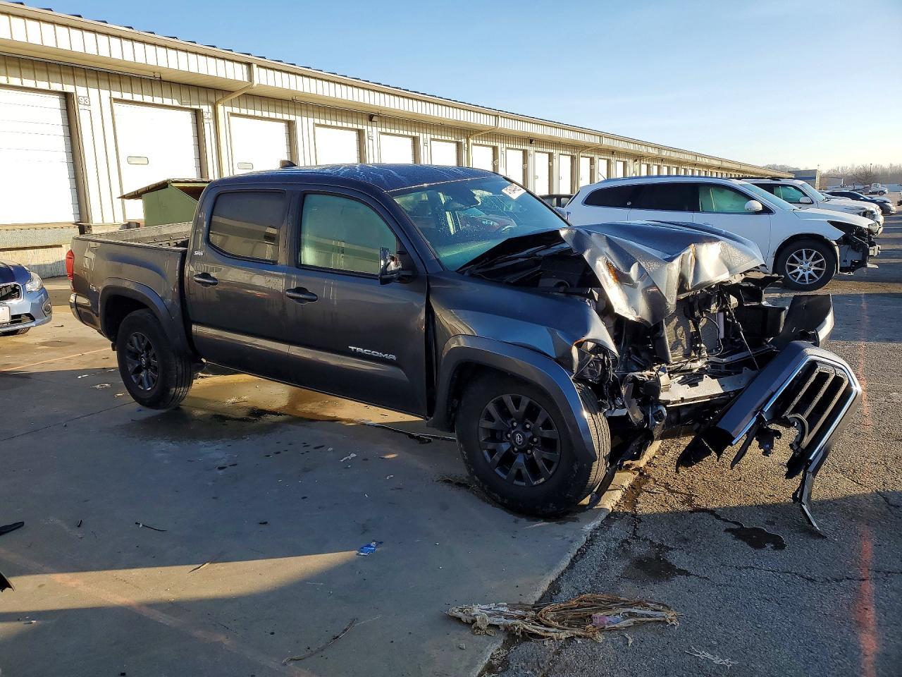 2023 Toyota Tacoma Sr5 V6 - Image 4