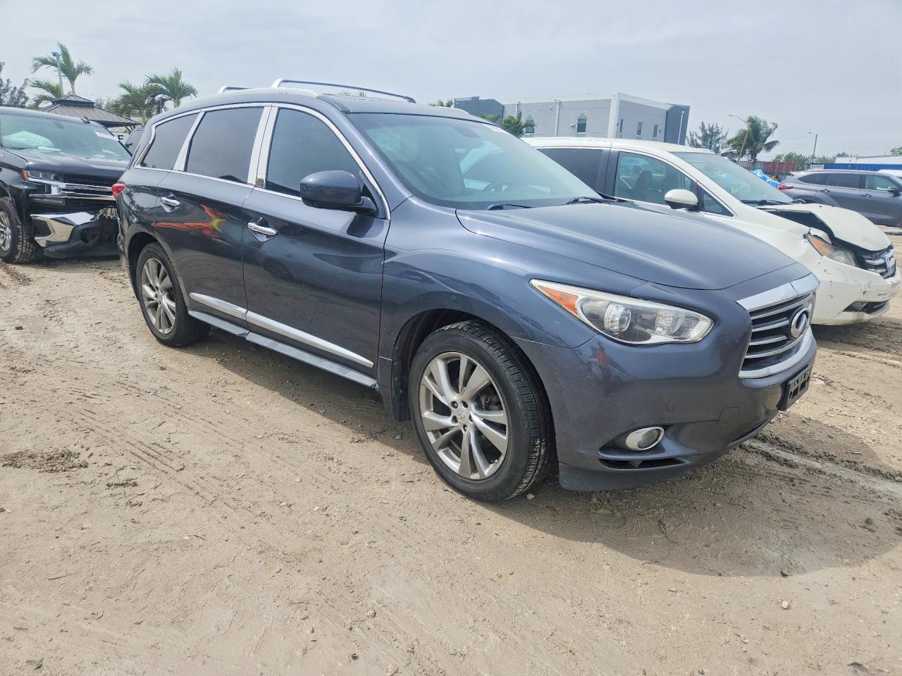 2013 Infiniti Jx35 Base - Image 4
