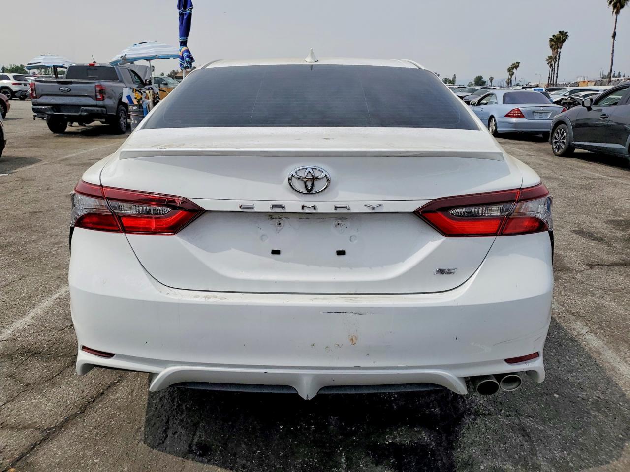 2024 Toyota Camry Se - Фото 6