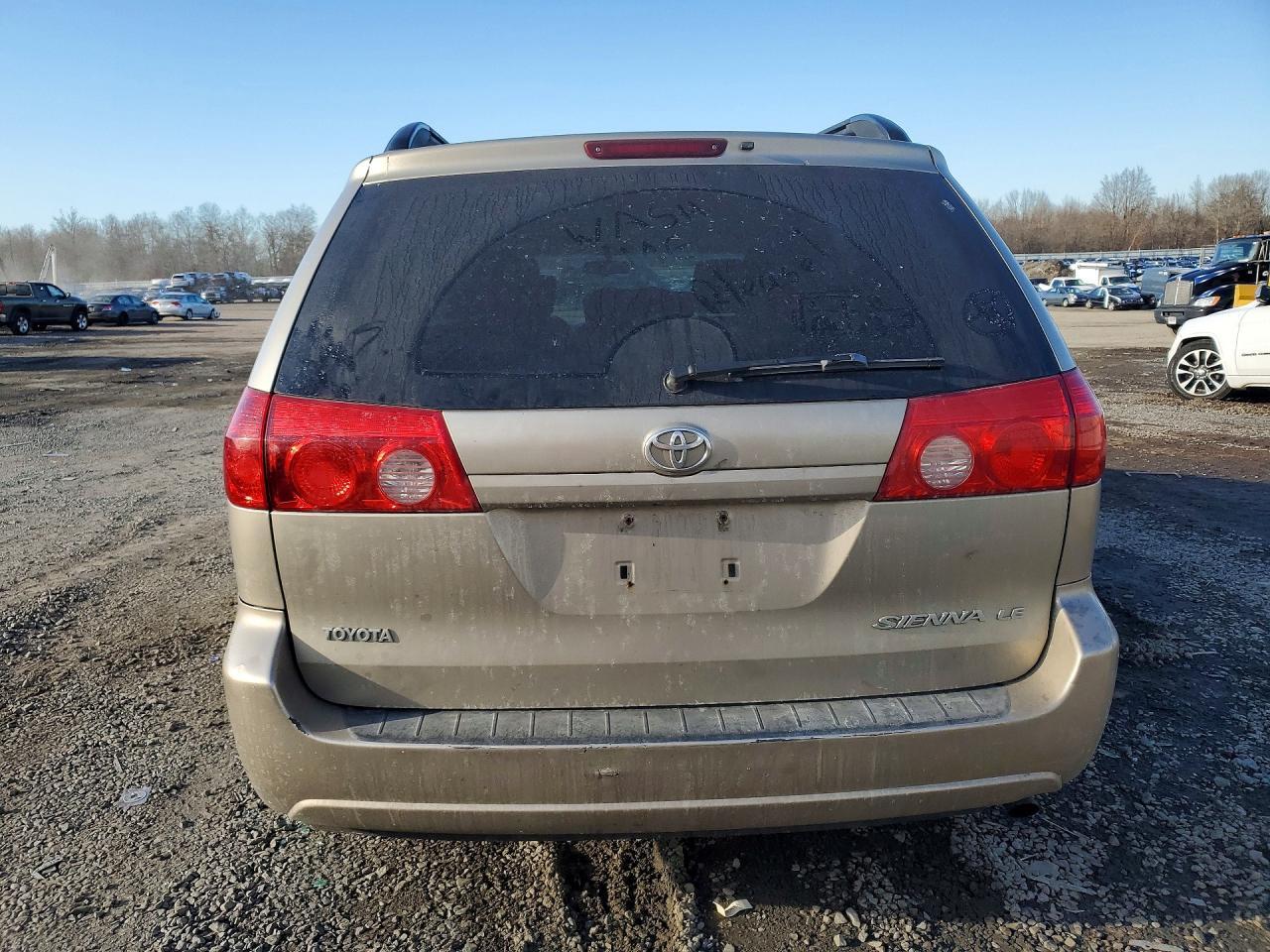 2009 Toyota Sienna Le - Фото 6