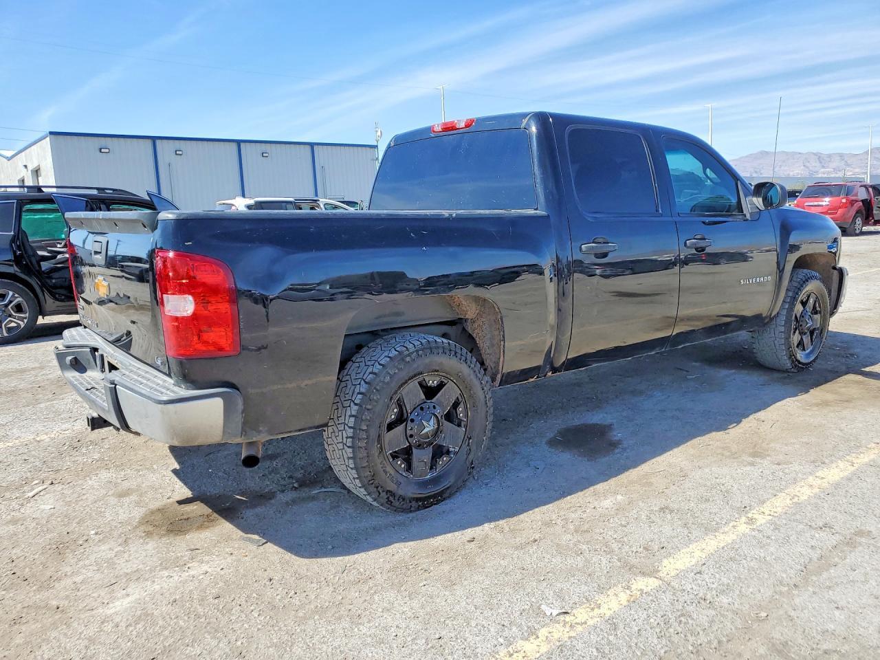 2012 Chevrolet Silverado C1500 Ls - Image 3