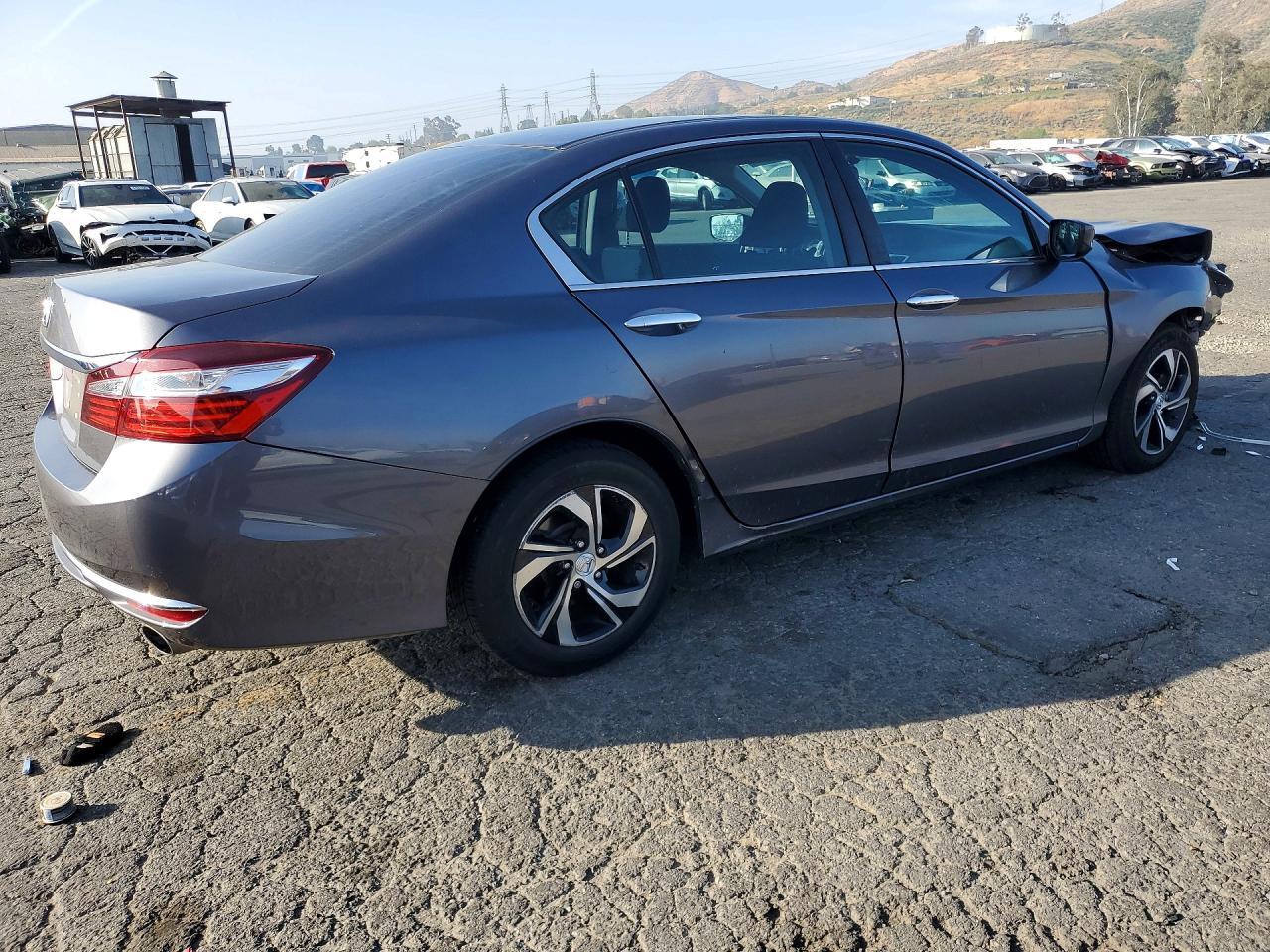 2017 Honda Accord Lx - Фото 3