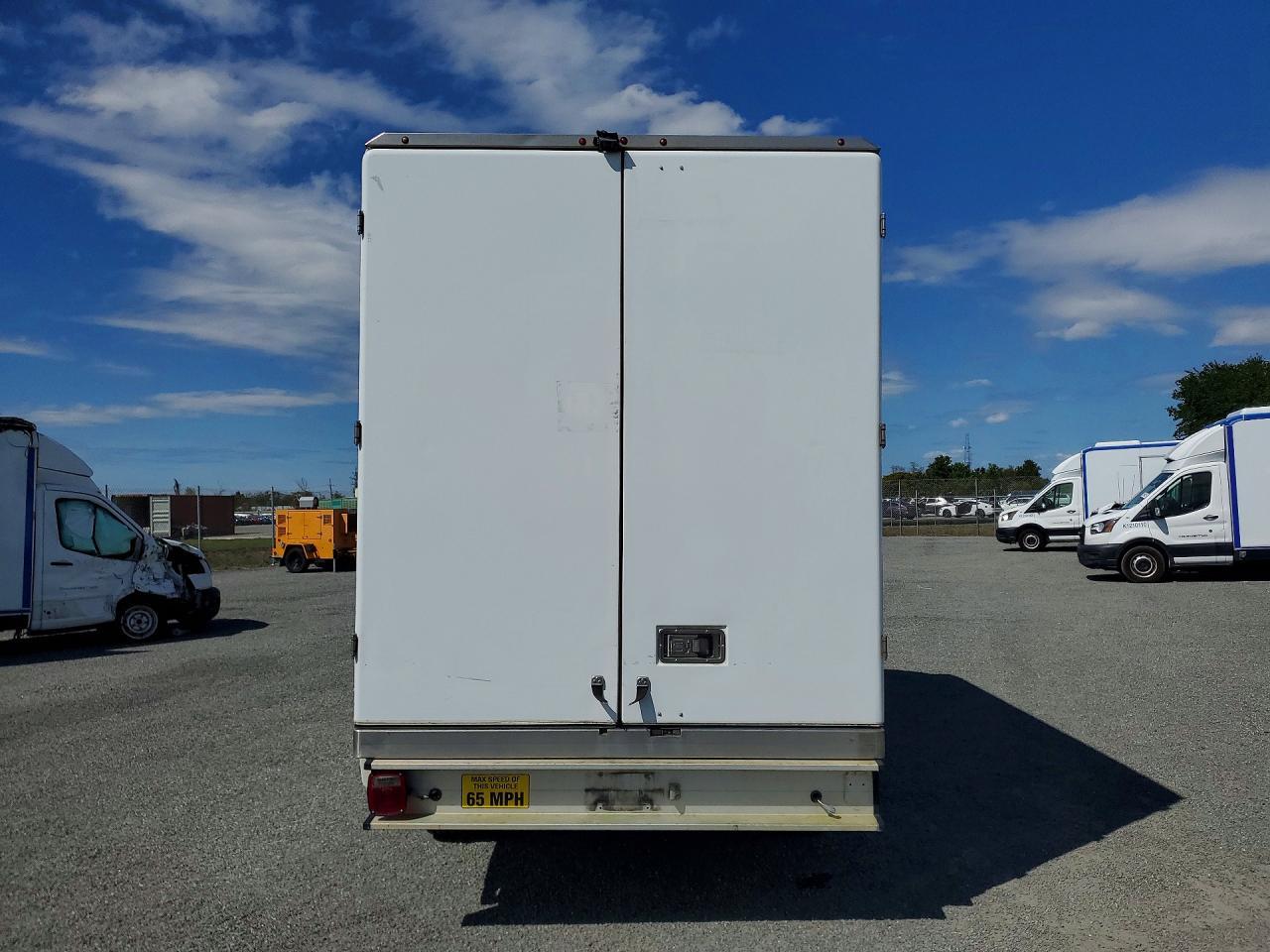 2020 Ford Transit Delivery Truck - Image 6