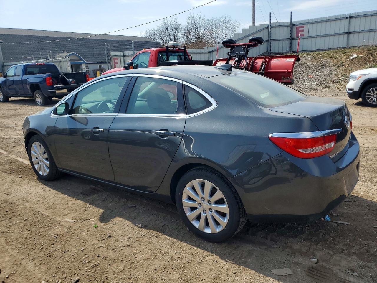 2017 Buick Verano - Фото 2