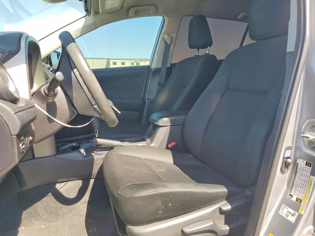 2018 Toyota Rav4 Le - Фото 7