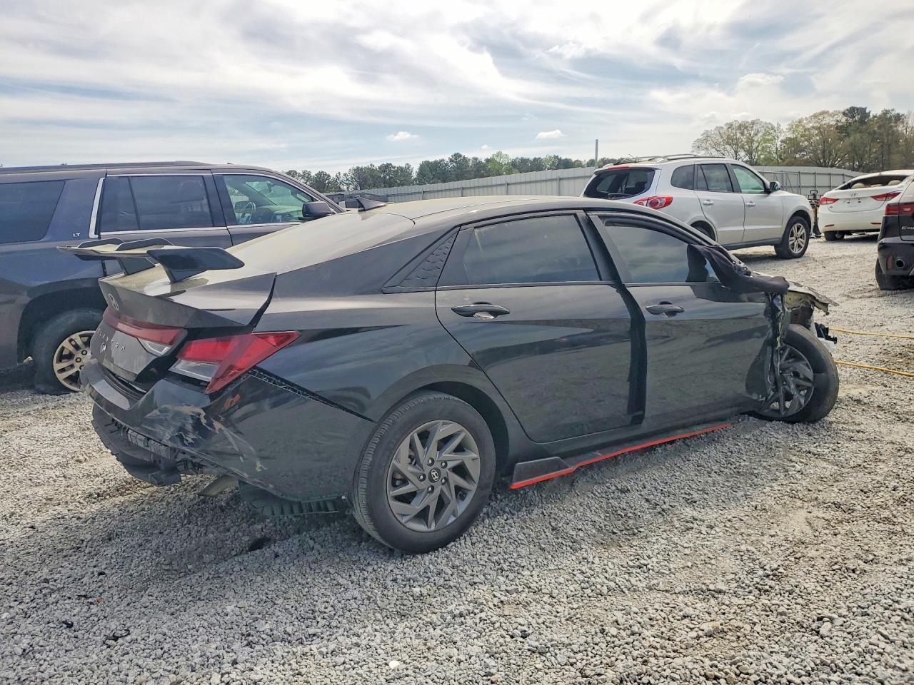 2024 Hyundai Elantra Sel - Фото 3