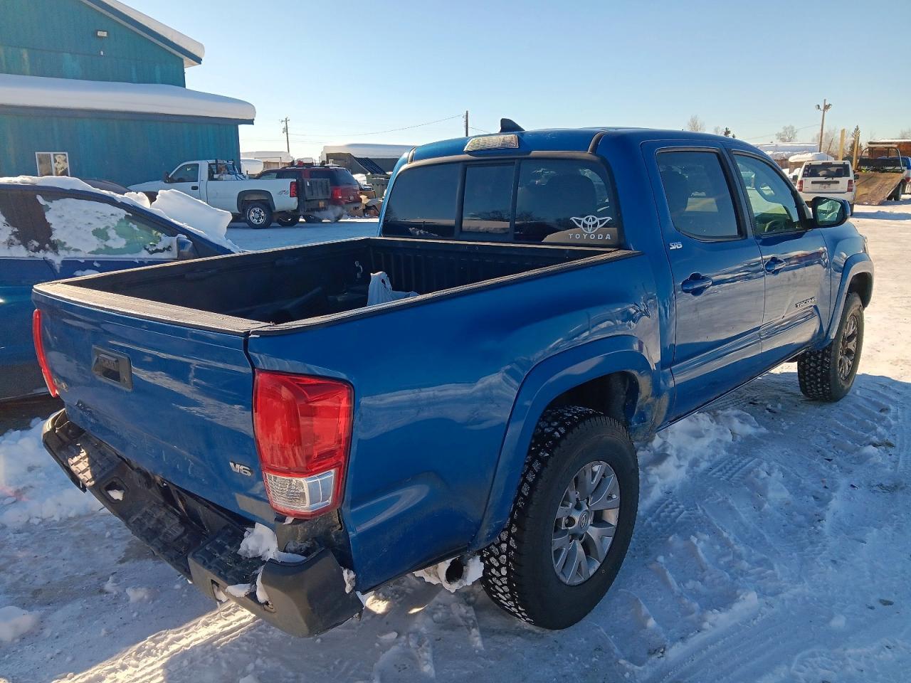 2017 Toyota Tacoma Sr5 V6 - Image 3