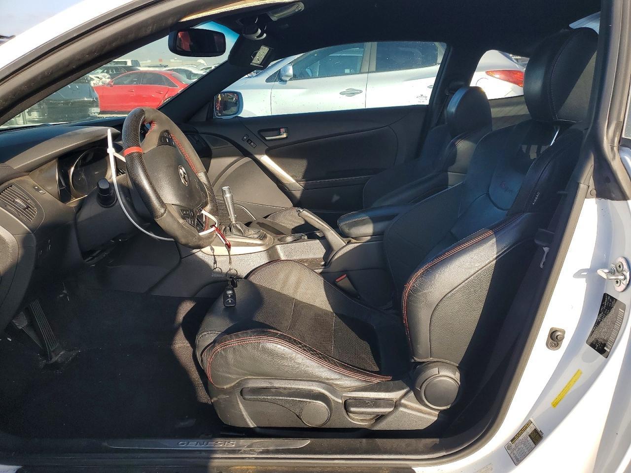 2014 Hyundai Genesis Coupe 3.8 R-Spec - Фото 7