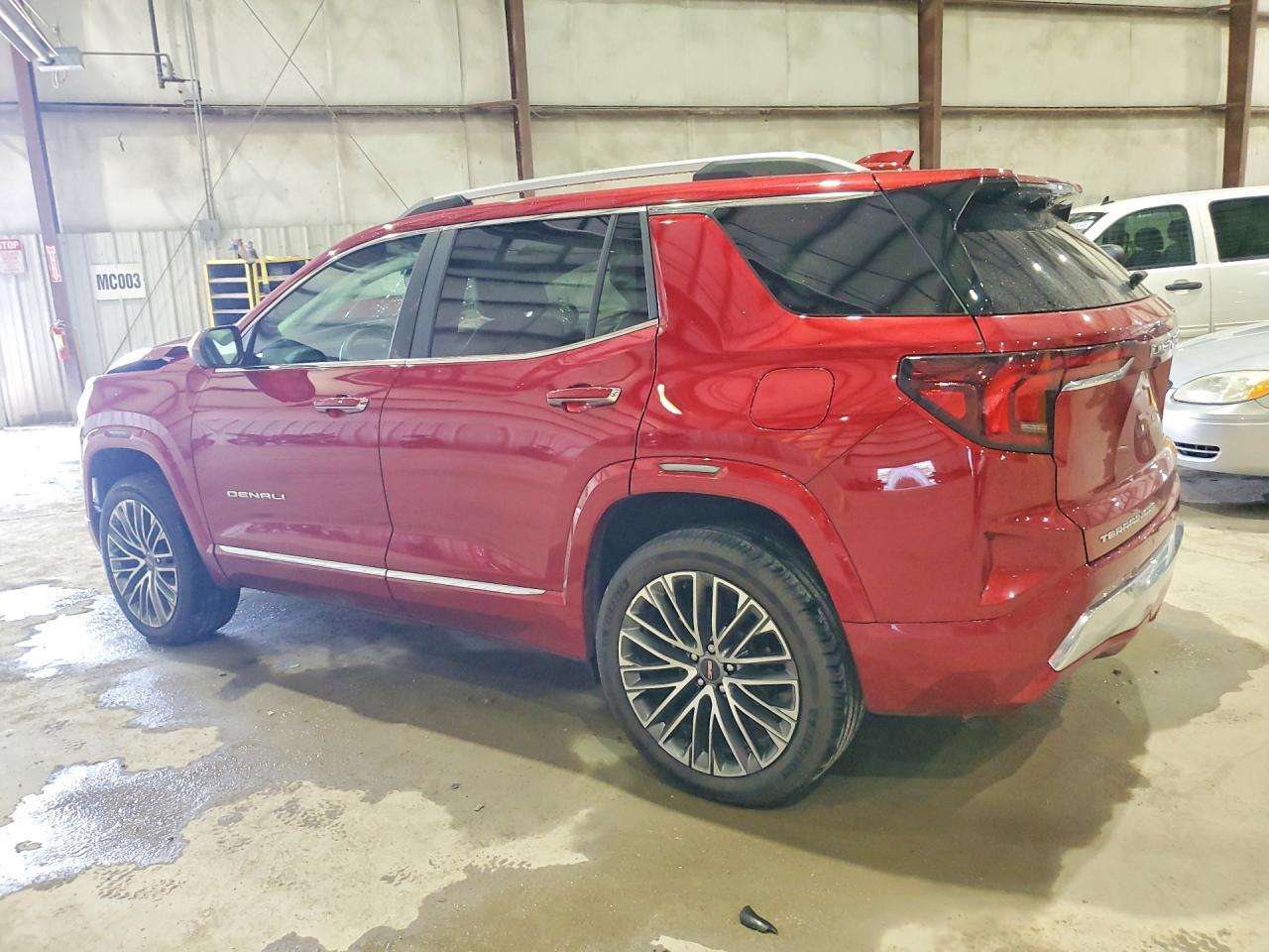 2026 GMC Terrain Denali - Image 2