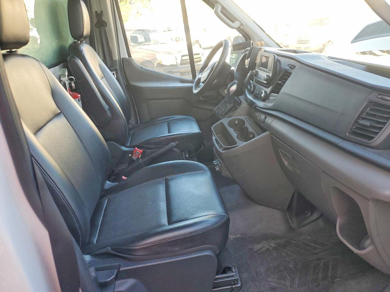 2020 Ford Transit Delivery Truck - Image 5