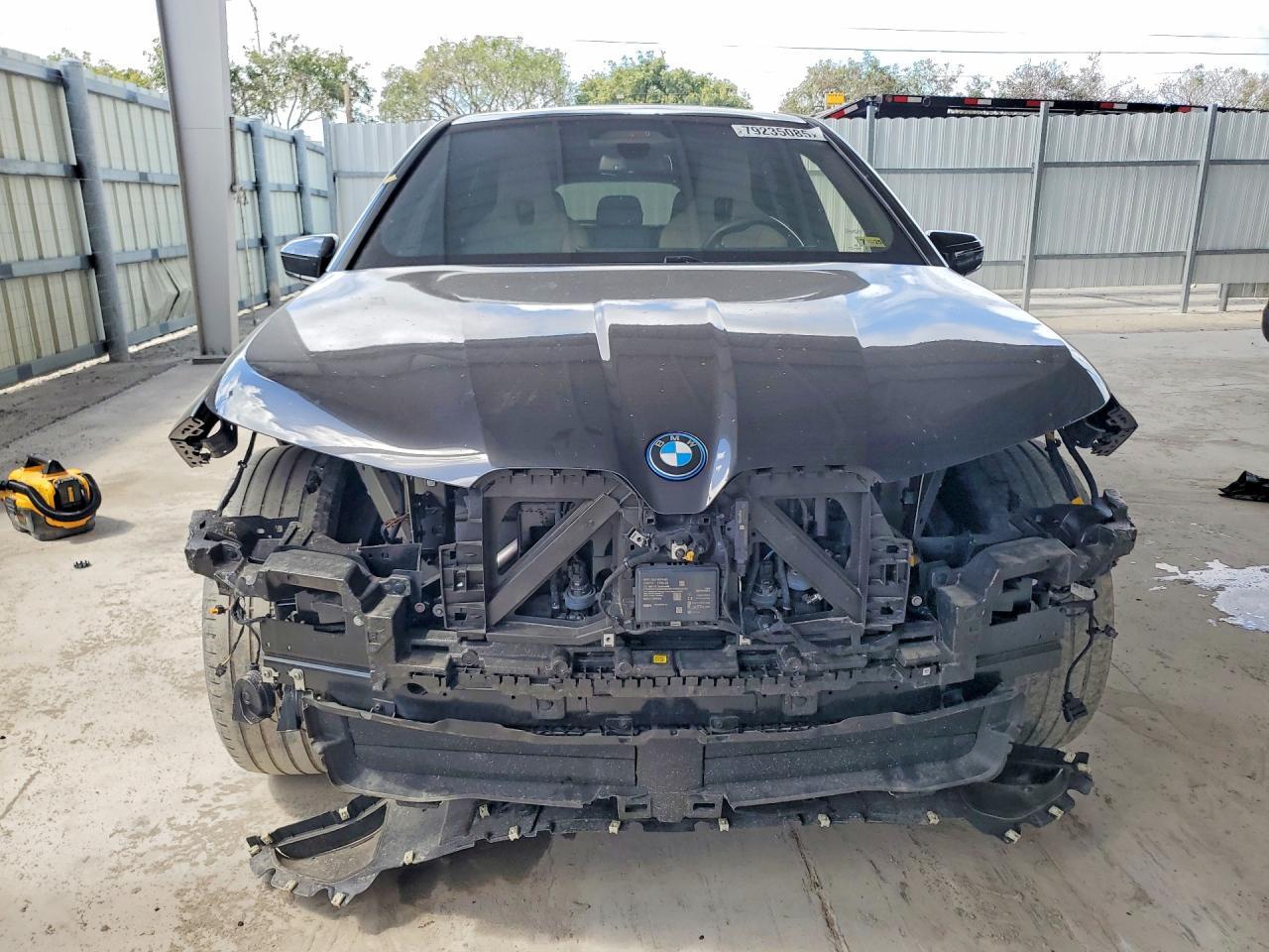 2024 BMW Ix xDrive50 - Фото 5